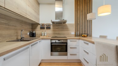 Exkluzivní byt 2+kk s předzahrádkou, terasou a garážovým stáním Praha 10 – Pitkovice