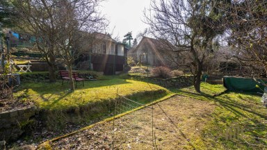 Nabídka přenechání pronájmu zahrádky s chatou v Praze 3 – Na Balkáně