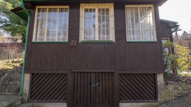 Nabídka přenechání pronájmu zahrádky s chatou v Praze 3 – Na Balkáně