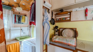 Nabídka přenechání pronájmu zahrádky s chatou v Praze 3 – Na Balkáně