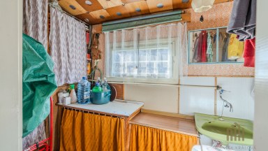 Nabídka přenechání pronájmu zahrádky s chatou v Praze 3 – Na Balkáně