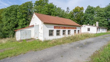 Exkluzivní nabídka prodeje rozsáhlého areálu vhodného pro podnikání
